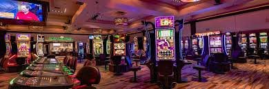 Sportsbook Liga 1 dan live-dealer tables di aplikasi keluaran macau